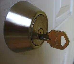 Locksmith Master Shop Cape Coral, FL 239-362-9015 - 13-Key-Broke-In-Lock
