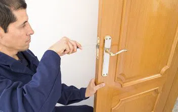 Locksmith Master Shop Cape Coral, FL 239-362-9015 - 4-Locksmith-Help